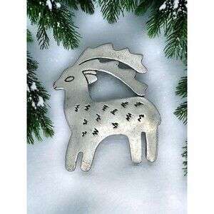 JJ Jonette Reindeer Brooch Southwest Christmas Holiday Pewter 1988 Jewelry Pin